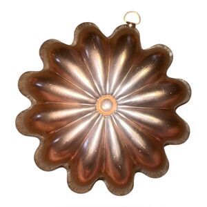 Vintage Jello Mold Copper Colored Aluminum Scalloped Round 1950's